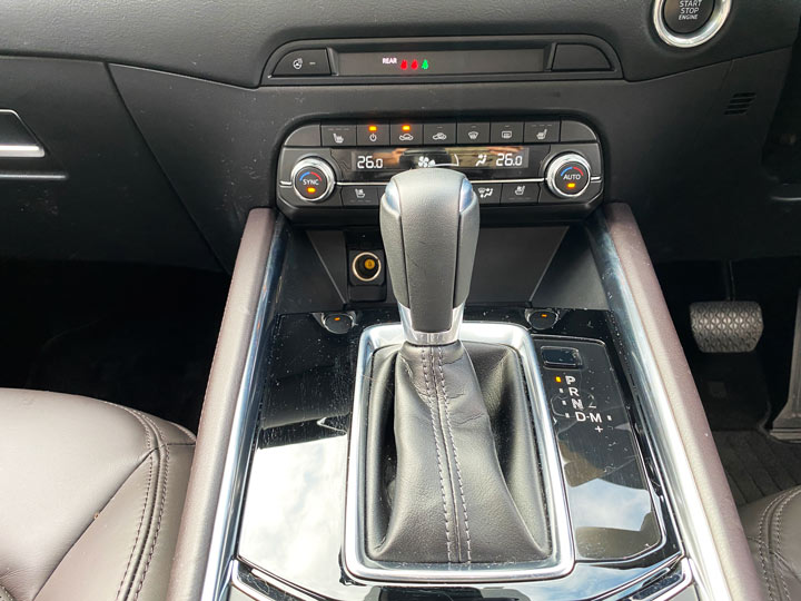 ピアノブラック